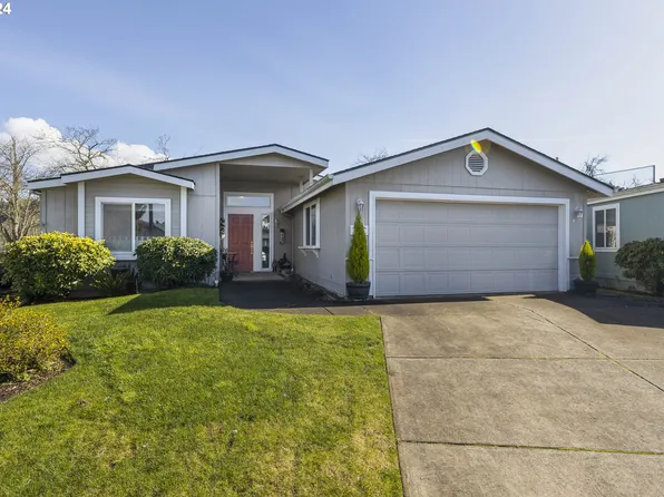 124 Andrew Dr, Cottage Grove, OR 97424