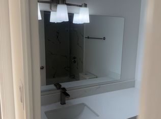 180 Markham Rd #603, Toronto, ON M1M 2Z9