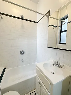 Rented by City Connections Realty | media 7