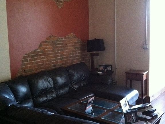 Back Living area (hardwood floors)