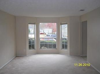 4th image of 1323 Huntington Place Cir
