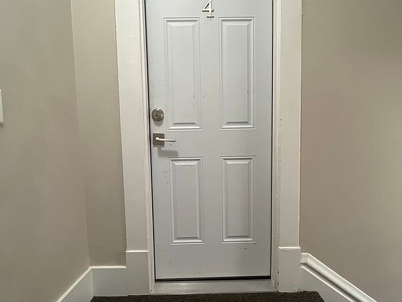 2nd image of 1623 Franklin Park S APT 4