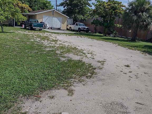 3rd image of 201 NW 41st Street