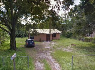 9703 E Castle Ct, Tampa, FL 33612