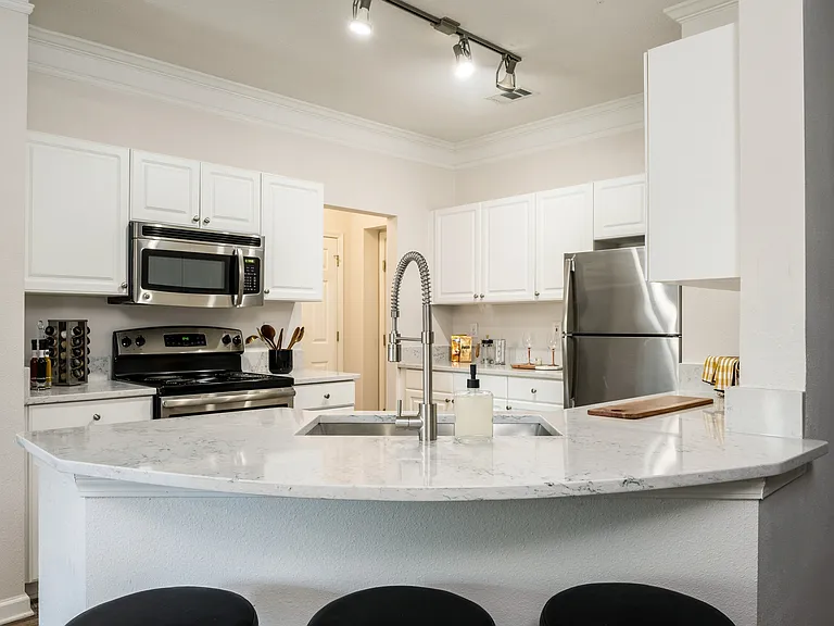 Citra Luxury Apartments — Photo 25