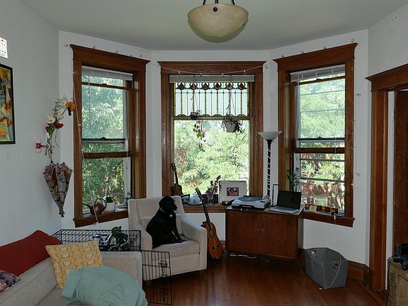 4th image of 2129 W Cortez St #3G