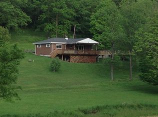 120 Cable Rd, New Brighton, PA 15066