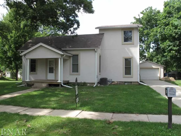 504 E Newton St, Heyworth, IL 61745