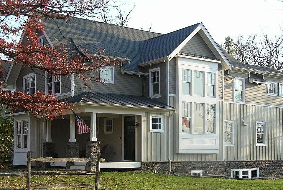 1st image of 601 Glyndon St SE