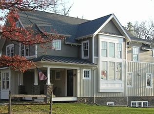 601 Glyndon St SE, Vienna, VA 22180