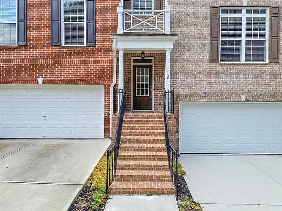 3rd image of 138 Wetherbrooke Ln #3