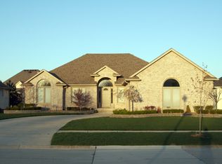 47416 Anchor Dr, Macomb, MI 48044