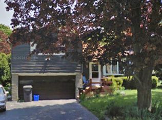 220 Everclay Dr, Rochester, NY 14616
