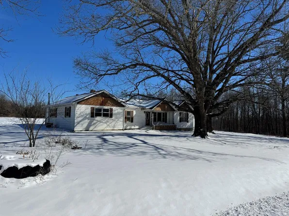 3884M Girlstown Rd, Mountain Grove, MO 65711