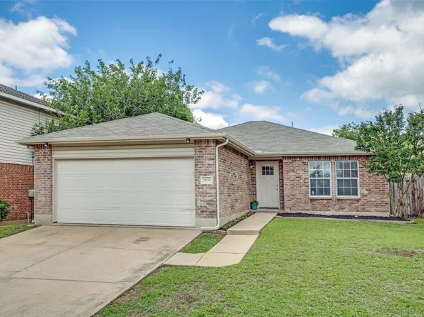1833 Diamond Lake Trl, Justin, TX 76247