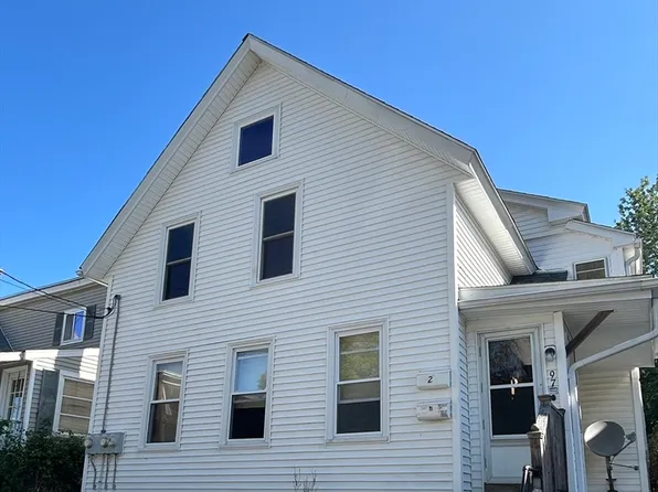 97 Ash St, Gardner, MA 01440