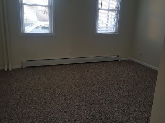 3rd image of 19 Richmond St #2