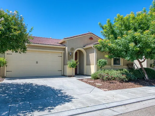 3870 Joaquin Ave, Clovis, CA 93619
