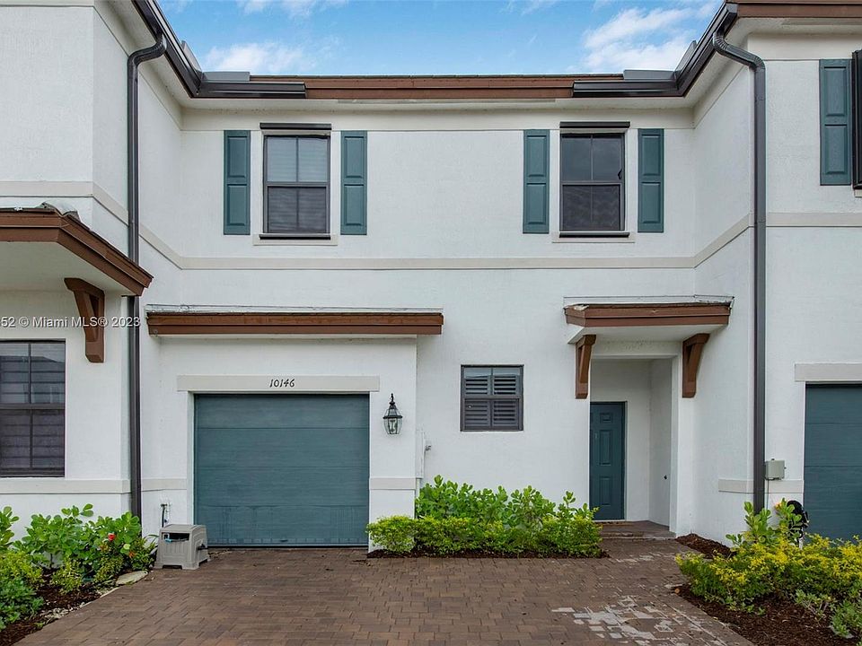 1st image of 10146 SW 231st Ln