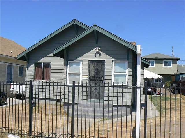 1st image of 2982-86 Newton Ave