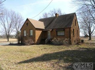 3226 E Mount Morris Rd, Mount Morris, MI 48458