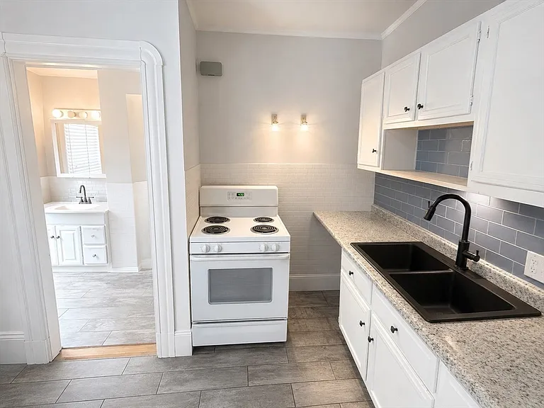 50 Dartmouth St #2 — Photo 8