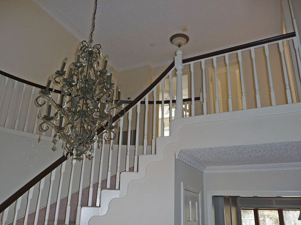 1st image of 15599 Oaklawn Park Dr