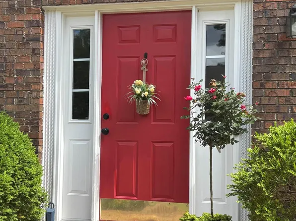 2154 Montreat Pkwy, Birmingham, AL 35216