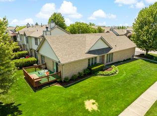 35 Corinth Ct, Tinley Park, IL 60477