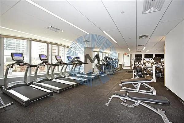 Rented by Space Marketing Shop | media 7