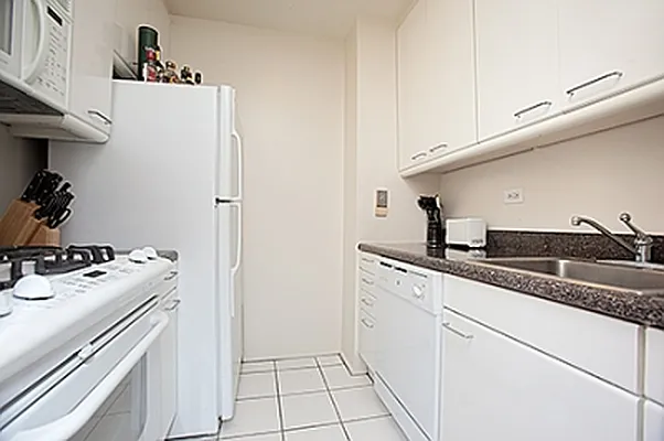 Rented by Citi Habitats | media 35