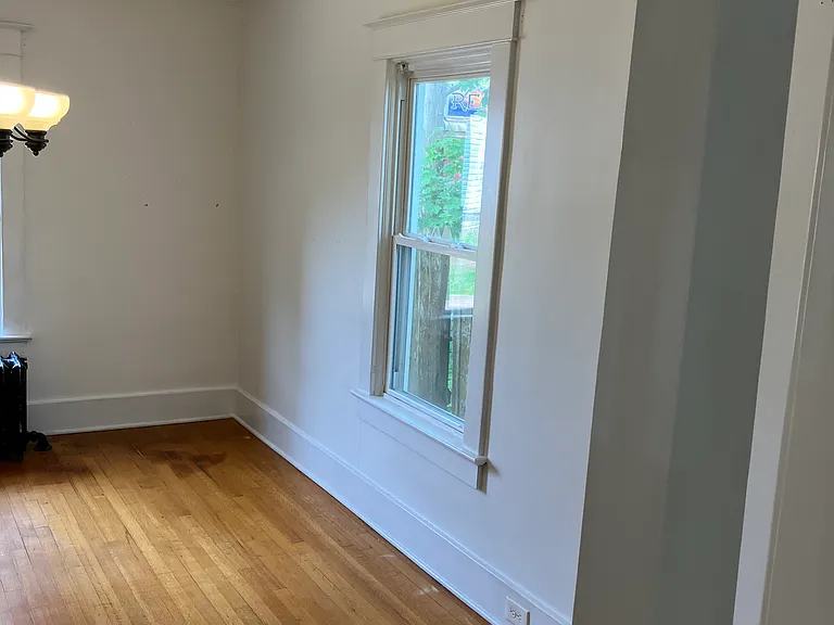 133 Pearl St — Photo 6