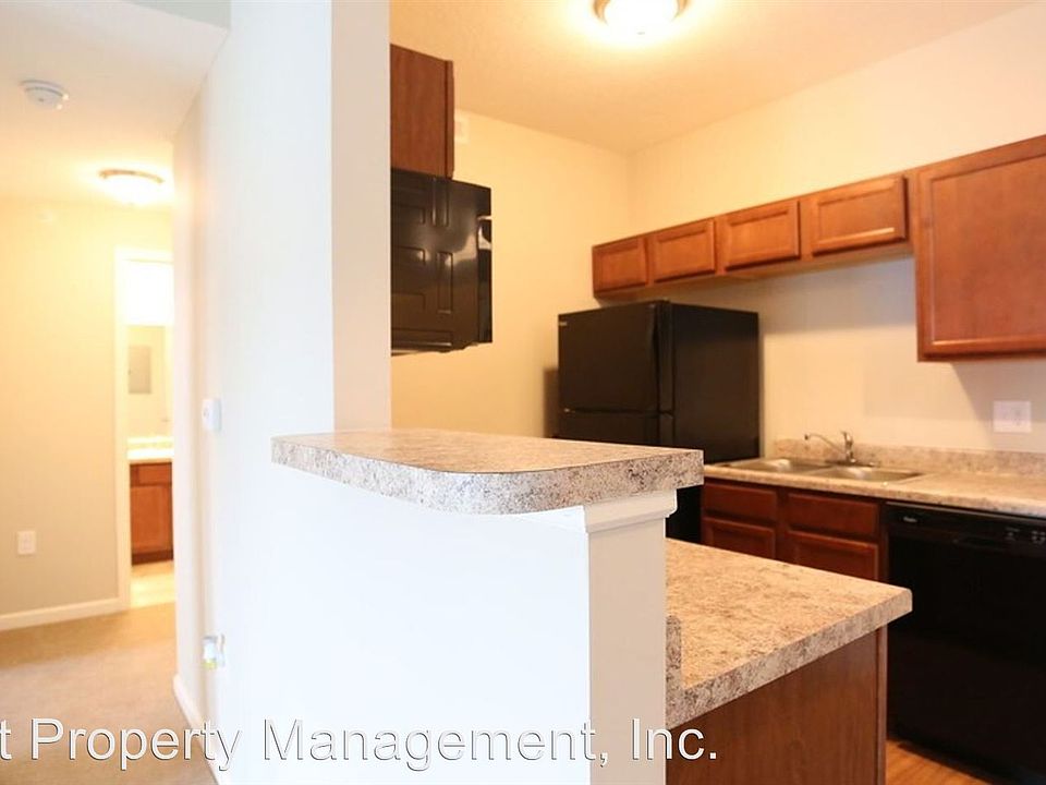 2nd image of 1524 Braeton Pkwy Unit 11