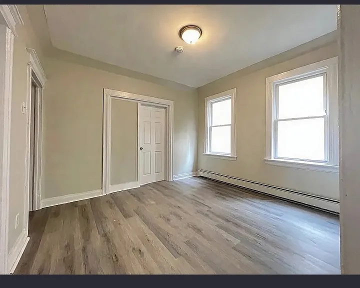 184 W Runyon St #2L — Photo 3