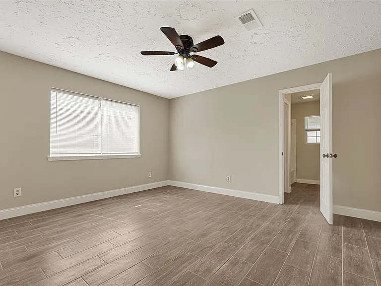 13439 White Cliff Dr — Photo 13