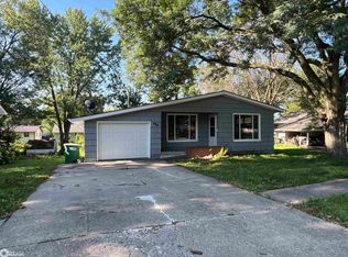 716 W Taylor Ave, Fairfield, IA