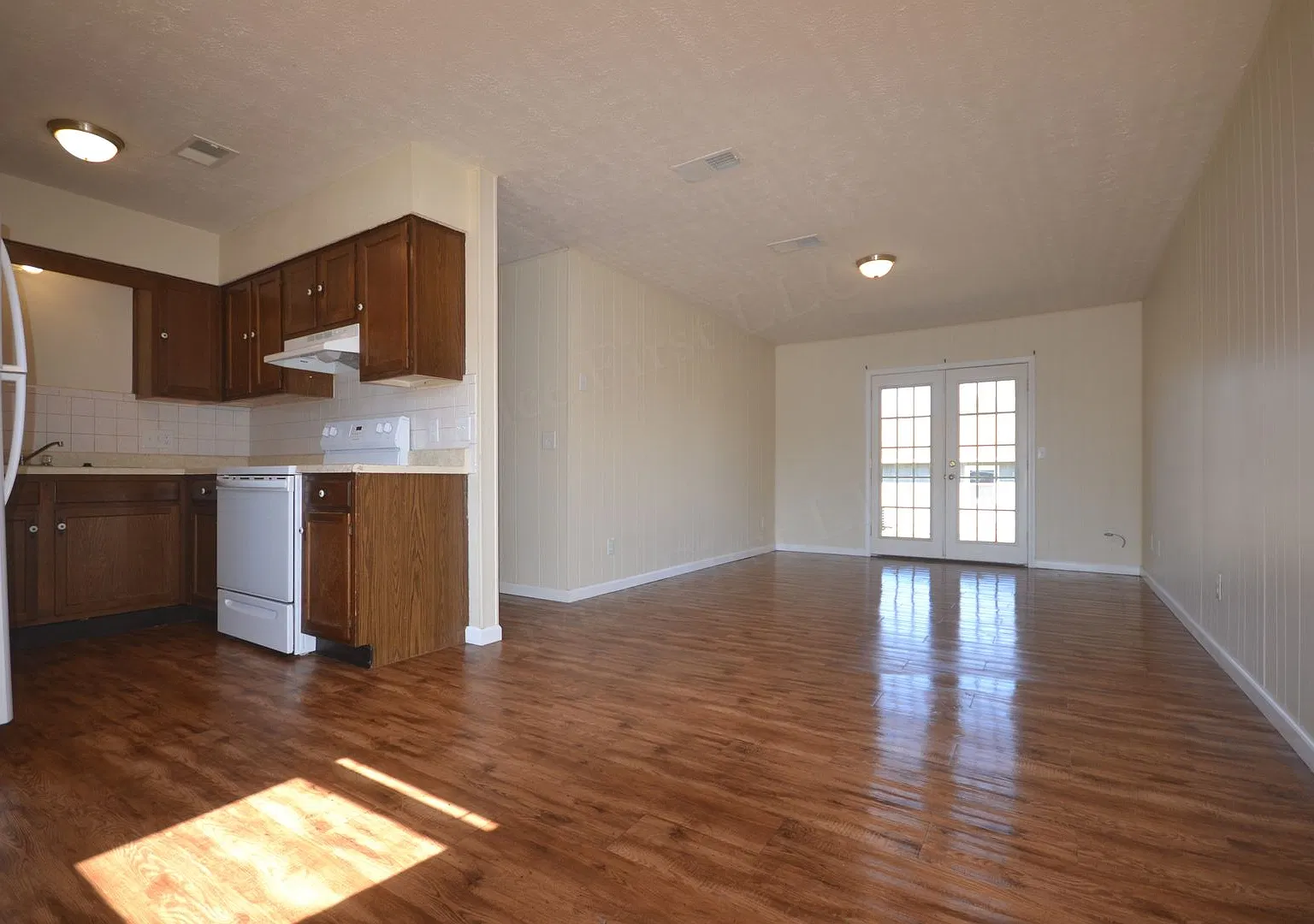 South Street Apartments — Photo 3