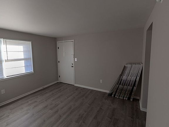 3rd image of 2931 Northland Dr #202
