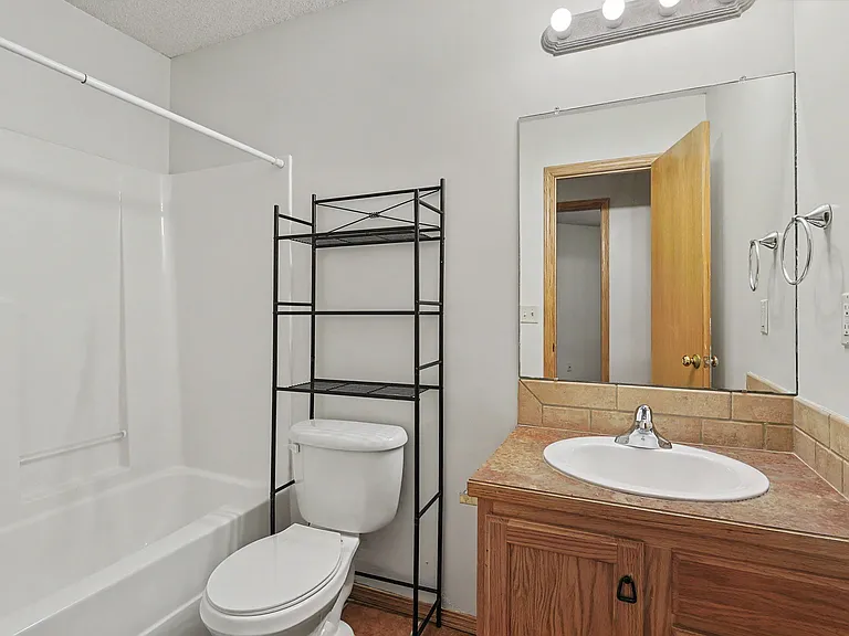 2316 N Shefford Cir — Photo 25