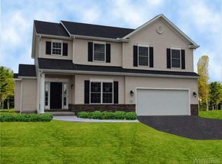 58 Tranquility Trl, Lancaster, NY 14086