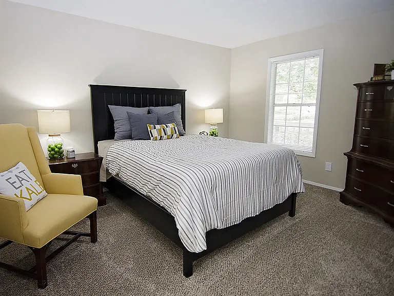 Berkeley Landing Apartments — Photo 4