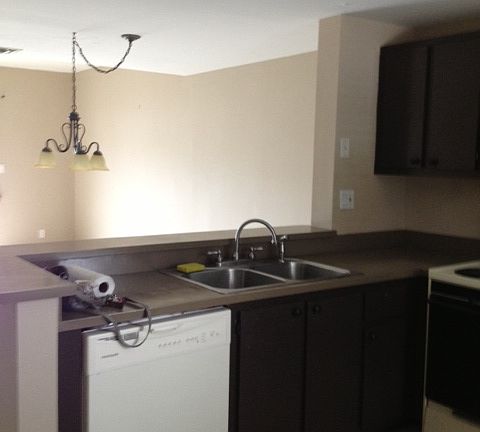 5th image of 2783 NE 15th St