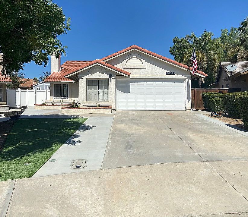 1st image of 24399 Oakridge Cir