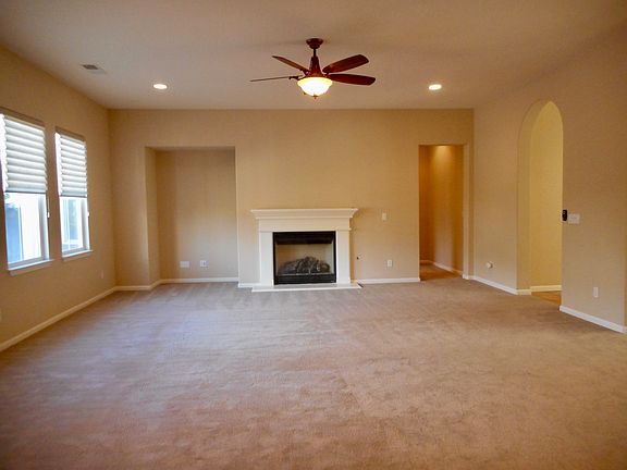4th image of 665 W Privado Way