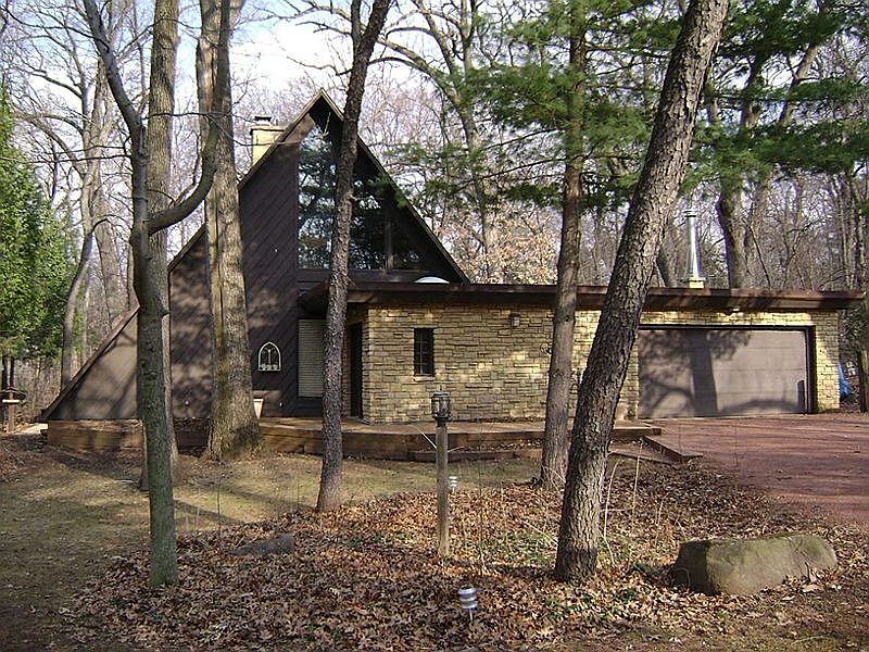2nd image of 1109 Woodland Way