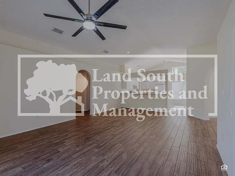 7053 Cascades Ct — Photo 5