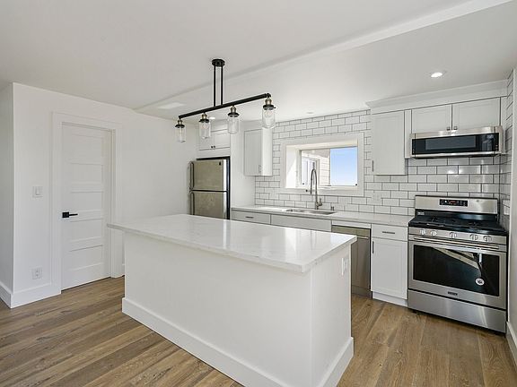 5th image of 3681 21st St