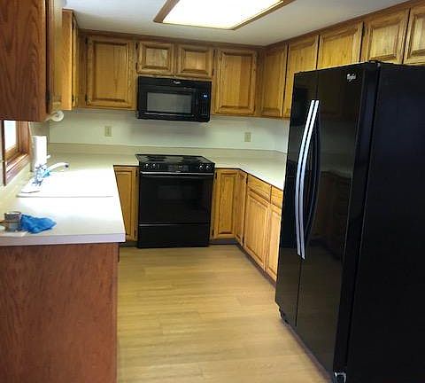Kitchen and all appliances included