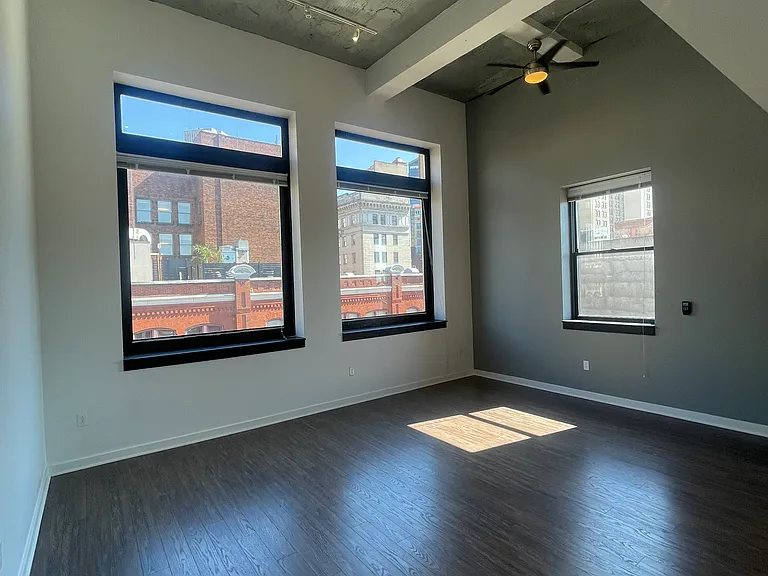 Lando Lofts — Photo 21