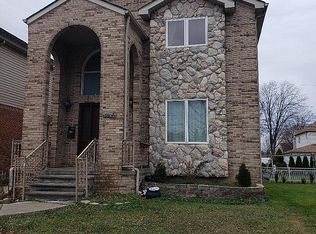 7617 Mead St, Dearborn, MI 48126